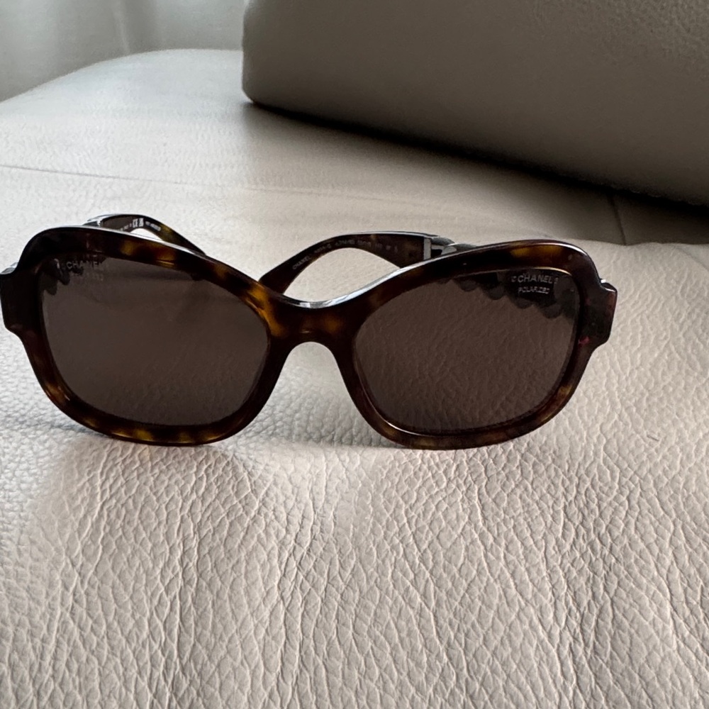 CHANEL Tortoise Shell Sunglasses100% Authenticc